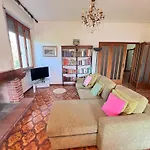 Biba Tra Lucca E Pisa Casa de Férias *