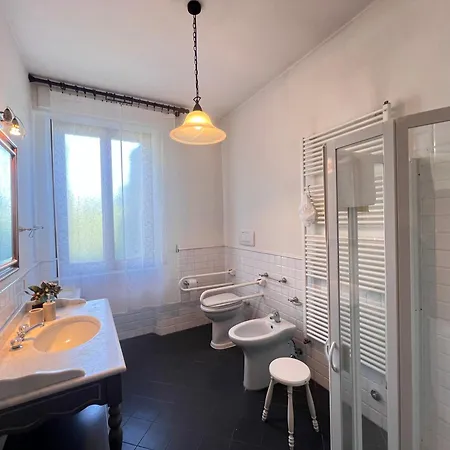 Vakantiehuis Biba Tra Lucca E Pisa Avane