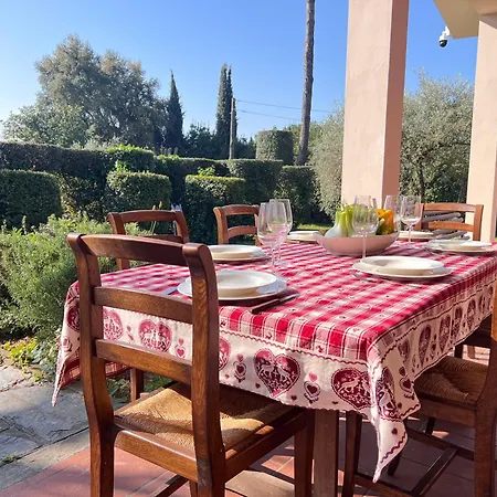 Biba Tra Lucca E Pisa Holiday home *